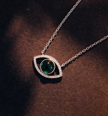 Emerald silver pendant for women - Eye model