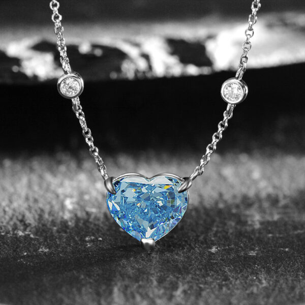 Ocean blue women's silver necklace (Heart Model)