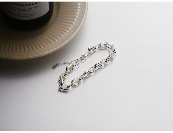 Thick chain silver bracelet