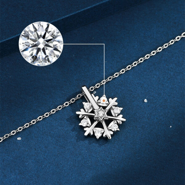 Women's silver necklace - Snowflake Model - lunaluminary