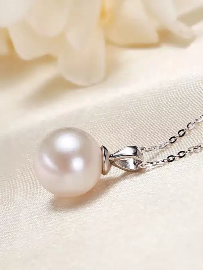 Silver Freshwater Pearl Necklace