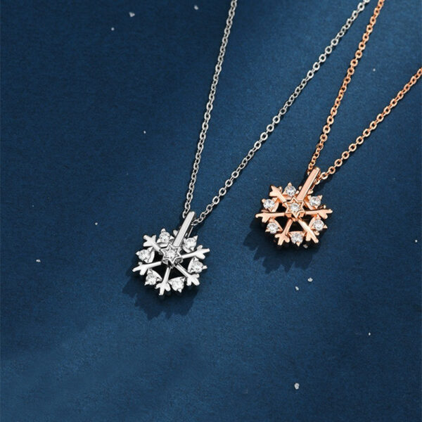 Women's silver necklace - Snowflake Model - lunaluminary