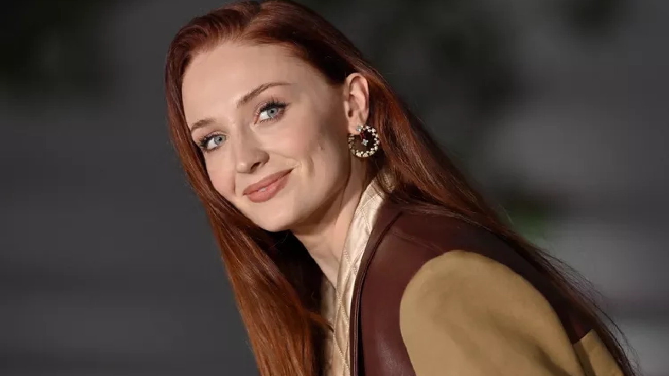 Sophie Turner Just Debuted a Bouncy New Lob